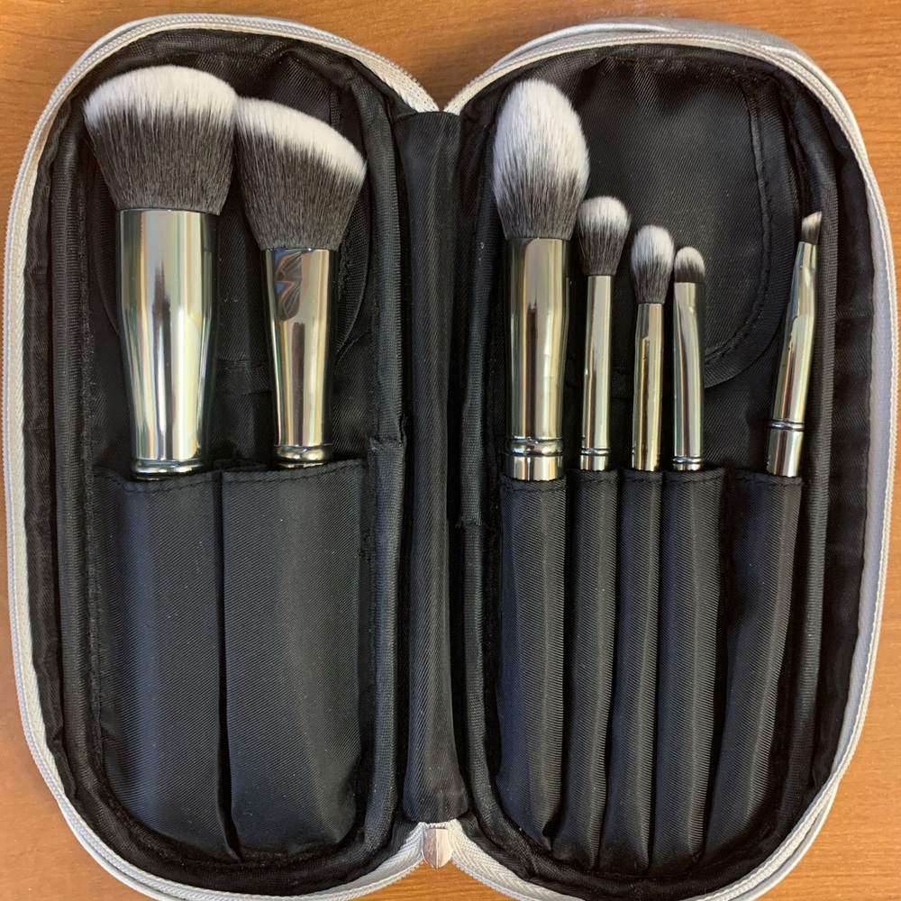 Morphe Brushes Gun Metal series